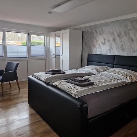 Ferienhaus Nordseeglueck Im Ferienpark Berumbur Екстериор снимка