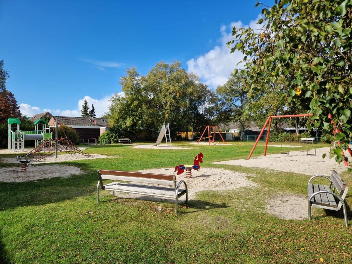 Ferienhaus Nordseeglueck Im Ferienpark Berumbur Екстериор снимка